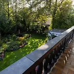 Отель Alpenhof 3*