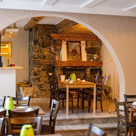 Hotel Alpenhof 3*